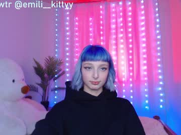 Naked cam girl lit1le_kitty_ image #699857