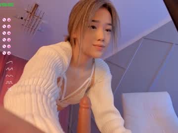 Naked cam girl aerri_lee image #1633228