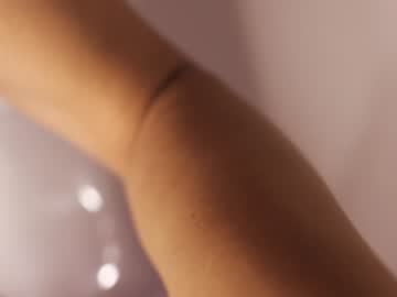 Naked cam girl star_gazing image #1084666