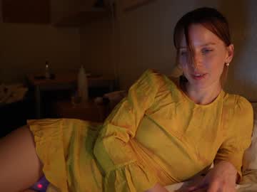 Naked cam girl ellaa91 image #3134150