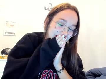 Naked cam girl ellie_leen image #294672
