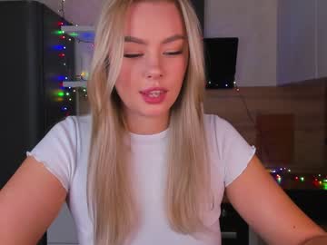 Naked cam girl 8a8y_nura image #791245