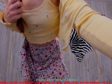 Naked cam girl shy__mia image #94326