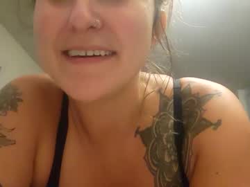 Naked cam girl walnut4u image #4022015