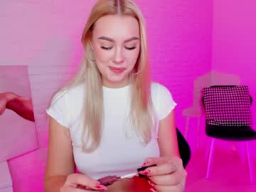 Naked cam girl 8a8y_nura image #892522