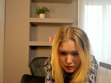 Naked cam girl caitlinnaomi image #3971585