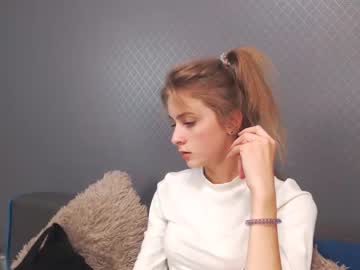 Naked cam girl mary_liin image #2702768