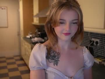 Naked cam girl lucydelovely image #3423316