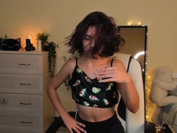 Naked cam girl ella_flar_ image #2818512