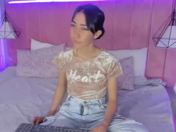 sofia_maze naked cam