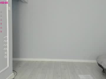 Naked cam girl loko_chi image #3715240