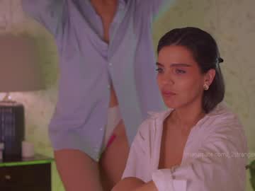 Naked cam girl _2strangers image #2261676