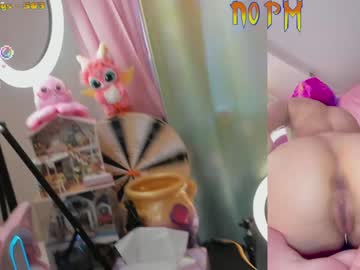 Naked cam girl _biscuitty image #2118743