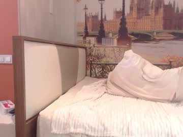 Naked cam girl hi_teika image #1042613