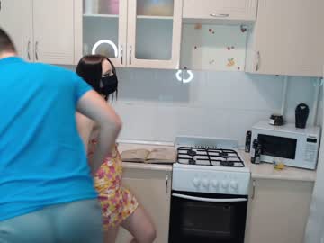 Naked cam couple renae_tom image #2684027