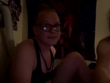 lilredandash naked cam