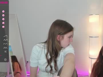 Naked cam girl p_love_ image #1616429