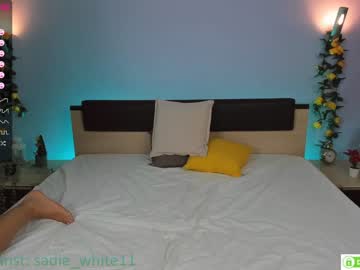 Naked cam girl foxhilary image #2609756
