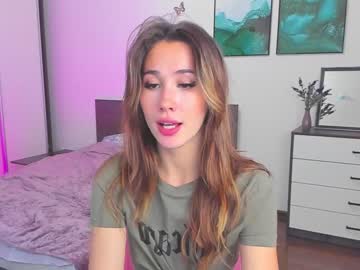 Naked cam girl kriss_muv image #2585948
