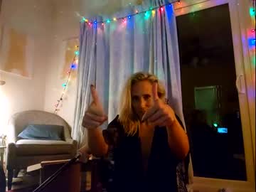 Naked cam girl ariesangel_85 image #3038267