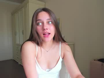 Naked cam girl eleonora_linn image #2171185