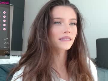 Naked cam girl isia_slay image #2055780