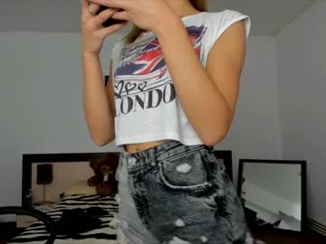 Naked cam girl 20mellty image #252821