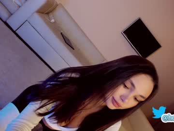 Naked cam girl hollyextra image #3256772