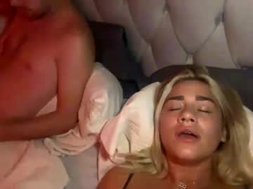 buttonsssss naked cam