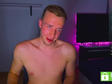 tommy_cumfinger naked cam