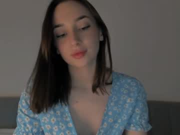 Naked cam girl evvantmu image #206167