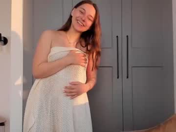 Naked cam girl eleonora_linn image #1922336