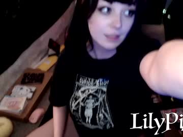 Naked cam girl lilypixel image #2241207