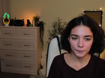 Naked cam girl ella_flar_ image #2839996