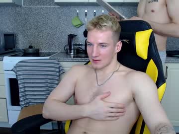 Naked cam man all_inn image #1484579