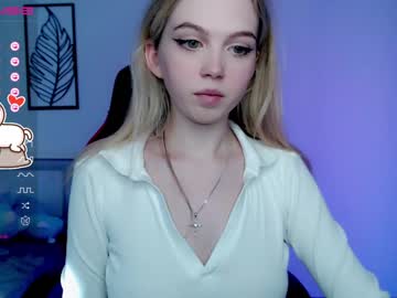 Naked cam girl small_blondee image #3591137