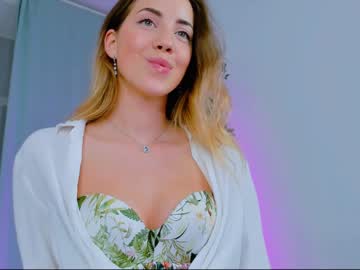 Naked cam girl emmi_rosee image #3886532
