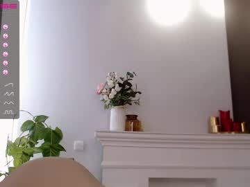 Naked cam girl small_blondee image #1812818