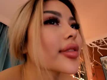 Naked cam girl bae_suz image #967270