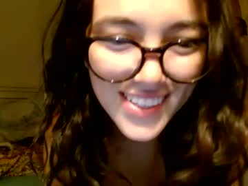 Naked cam girl lilangel66 image #2543903