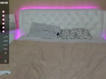 Naked cam girl agathablake_ image #1736072