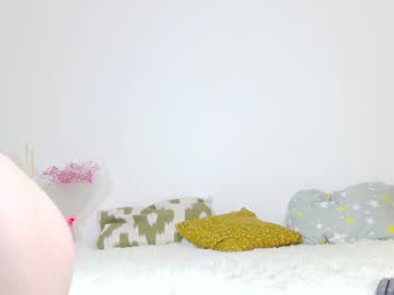 Naked cam girl olivia__evans_ image #2661268