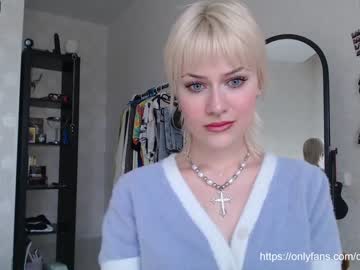 Naked cam girl _mllymoore_ image #2269746
