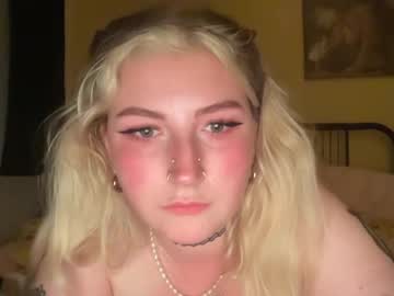 lulababy23 naked cam