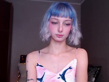 Naked cam girl lit1le_kitty_ image #799872