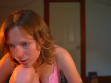 Naked cam girl crimsonxrapture image #2190137