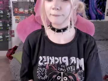 broodmommyy3 naked cam