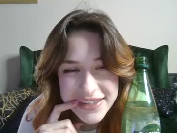 Naked cam girl milkywhiiite image #2372548
