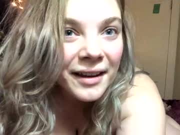 lysalayne naked cam