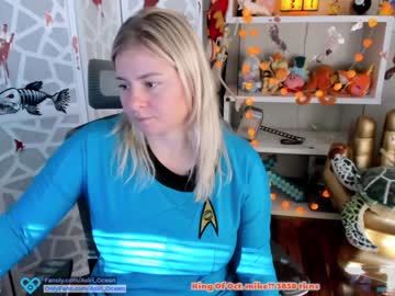 Naked cam girl asiri_ocean image #191874